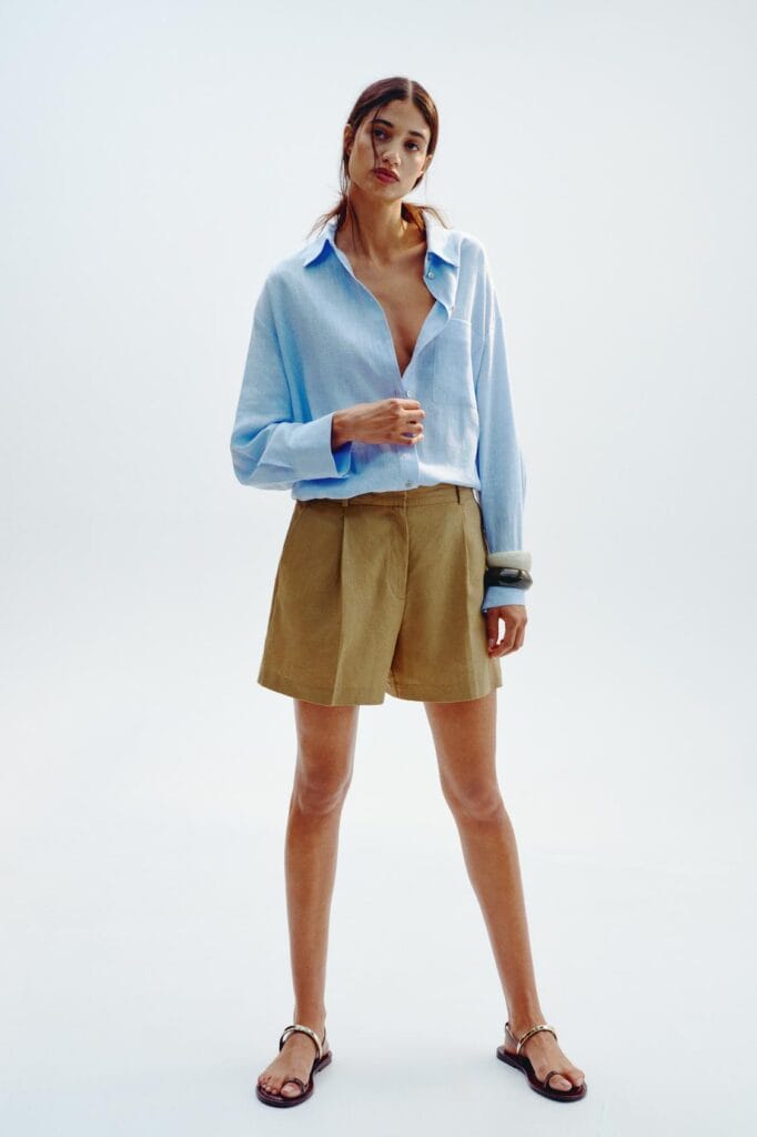 High waisted Bermuda style shorts 